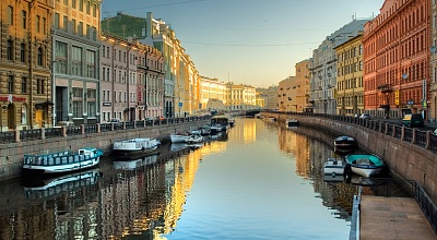Фотообои "Русло реки. Санкт-Петербург"